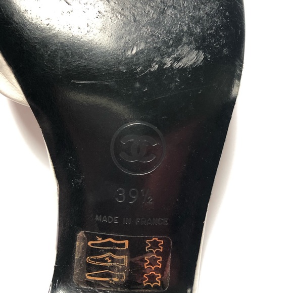 ✨RARE✨ Chanel White Monogram Kitten Heels - Picture 7 of 8